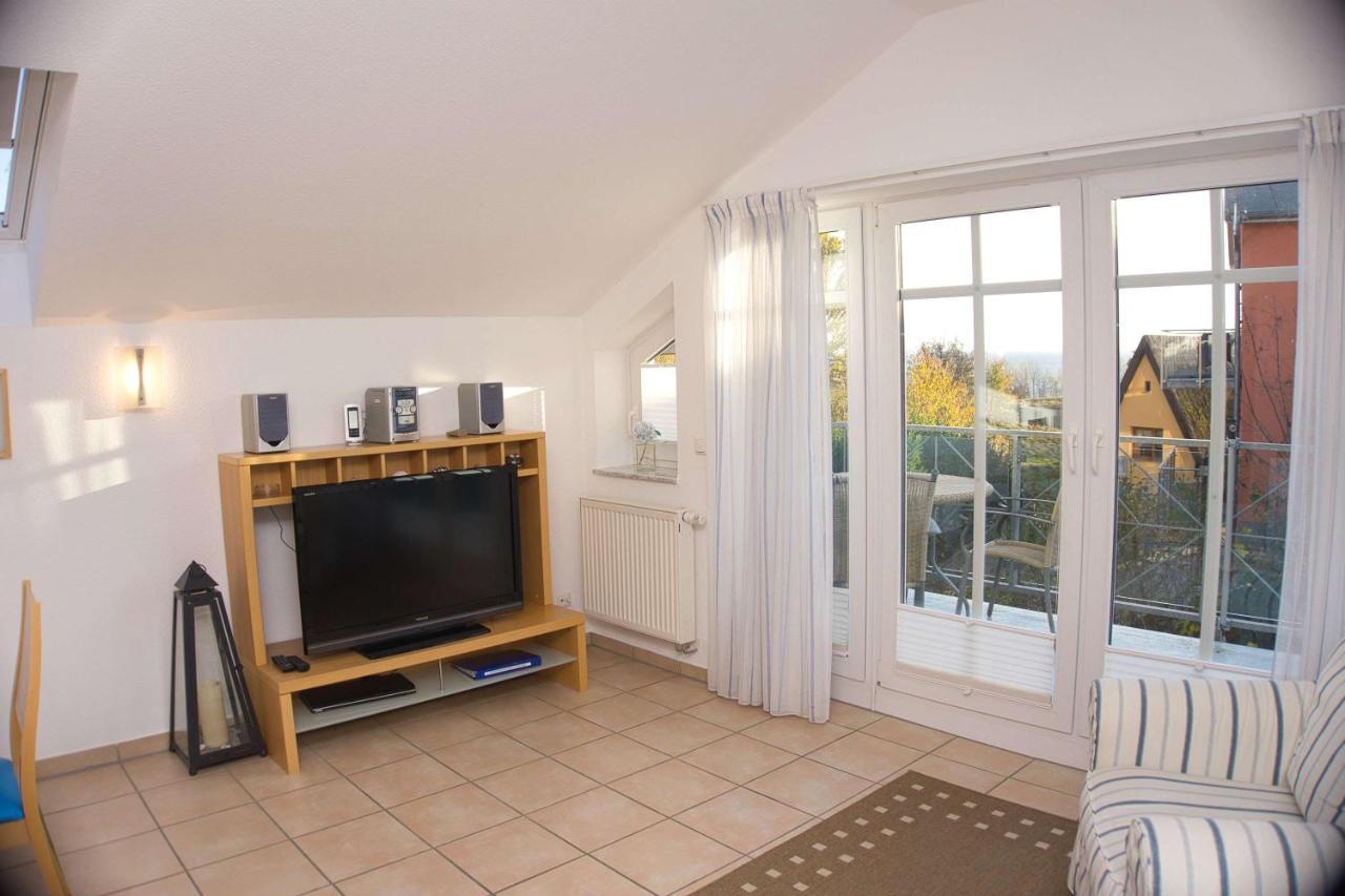 Balkon Mit Traumhaften Meerblick, Gratis Nutzung Vom Ahoi Erlebnisbad Und Sauna In Sellin Duenenhaus Fewo05 Goehren  Luaran gambar
