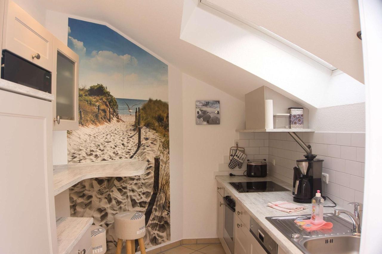 Balkon Mit Traumhaften Meerblick, Gratis Nutzung Vom Ahoi Erlebnisbad Und Sauna In Sellin Duenenhaus Fewo05 Goehren  Luaran gambar