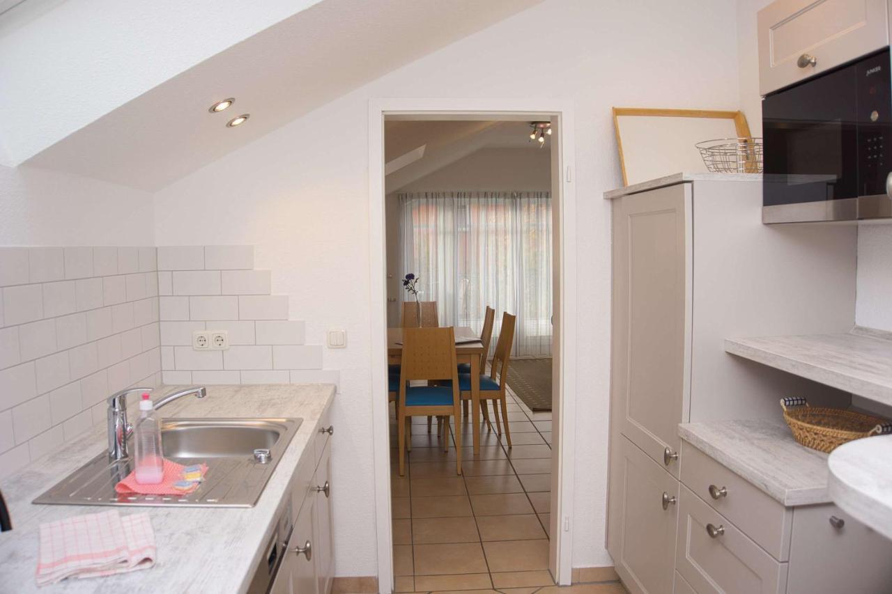 Balkon Mit Traumhaften Meerblick, Gratis Nutzung Vom Ahoi Erlebnisbad Und Sauna In Sellin Duenenhaus Fewo05 Goehren  Luaran gambar